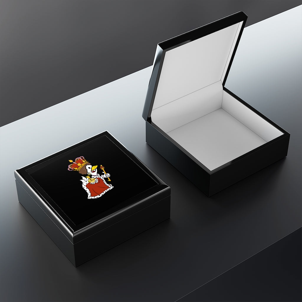 Queen Debbie Jewelry Box